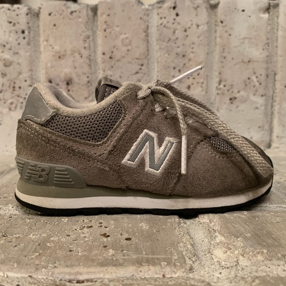 New Balance 574 (toddler) - Picture 1 of 6